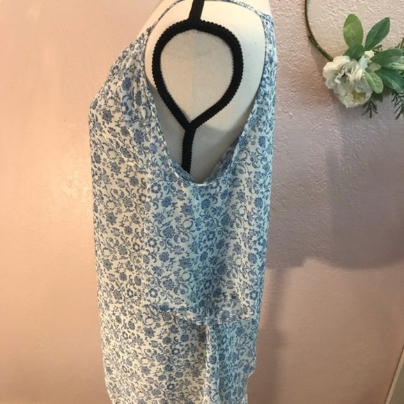 Francescas Floral Cold Shoulder Top - Picture 4 of 8